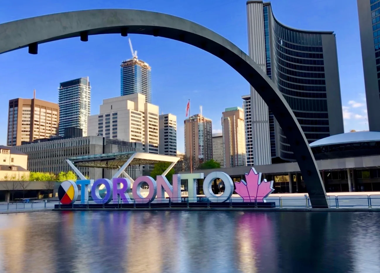 Make an impact with Canada's best speakers