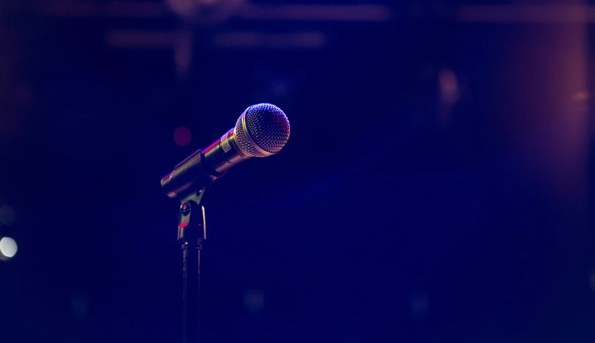 How to Brief an Award Host: A Guide for Event Planners