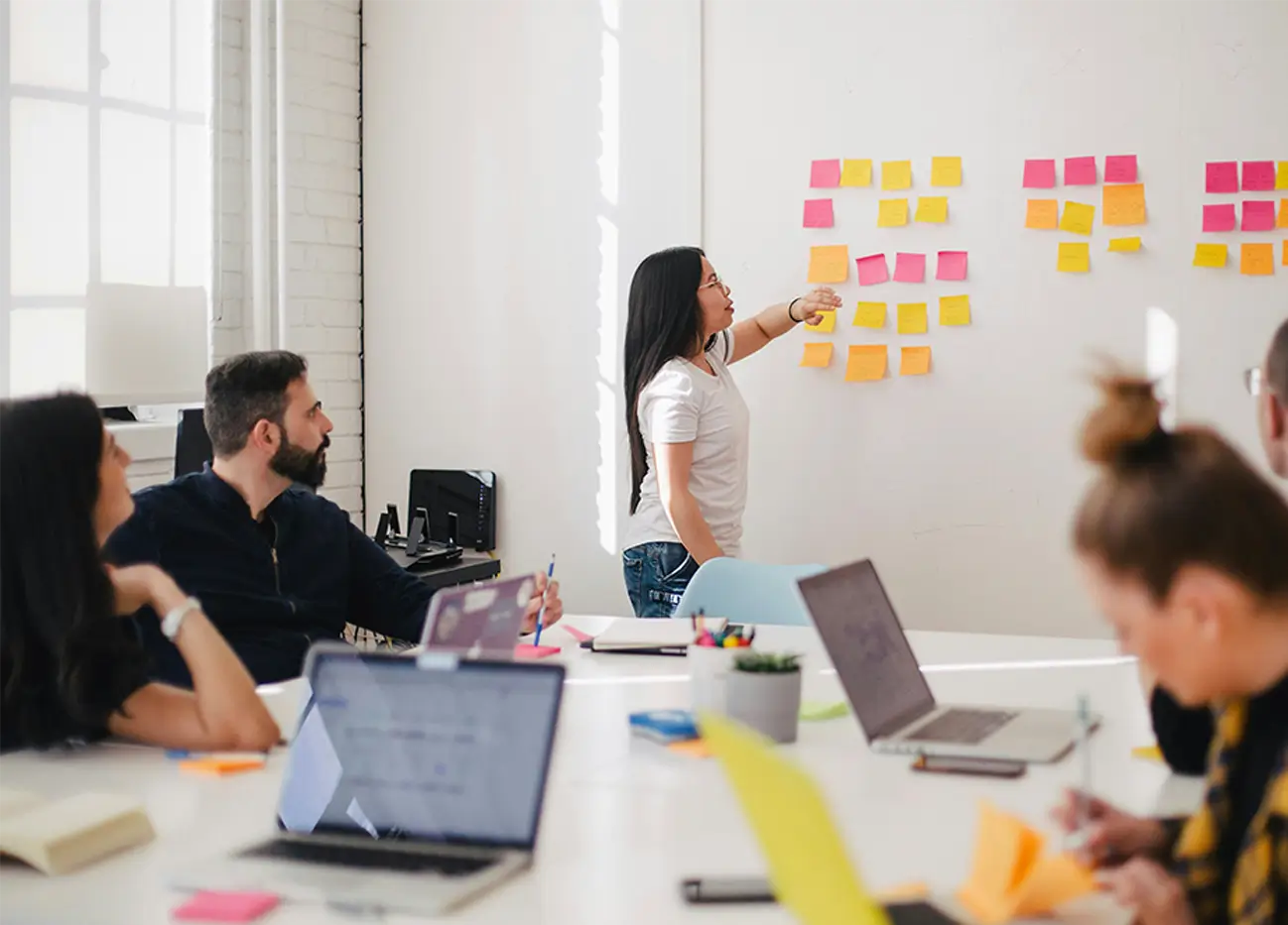 Hire Expert Design Thinking Speakers.