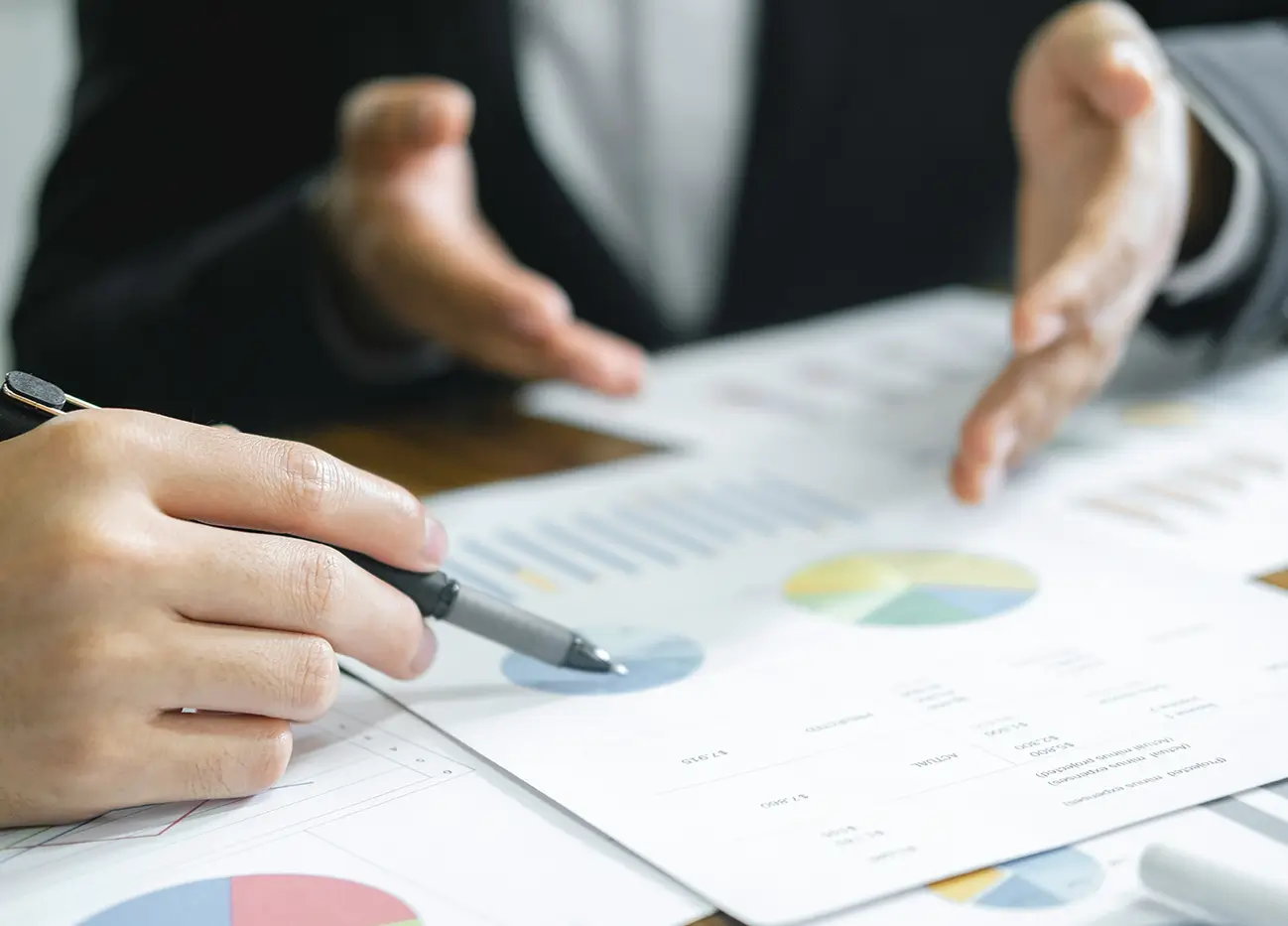 Top Finance Speakers for Bookings